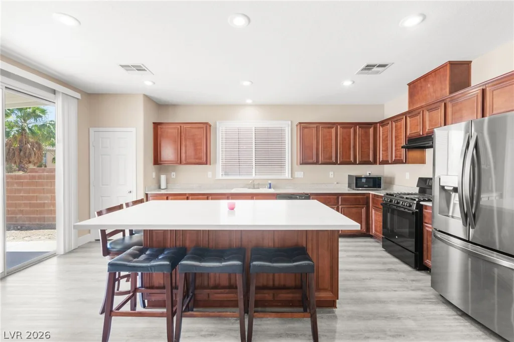 6728 Sand Swallow, North Las Vegas, NV 89084