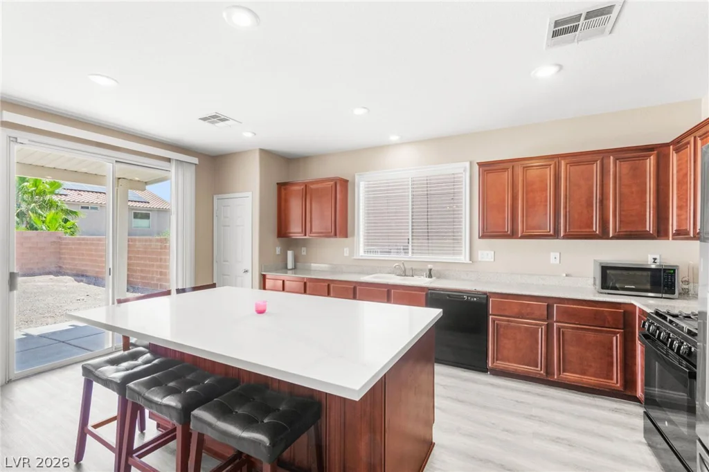 6728 Sand Swallow, North Las Vegas, NV 89084