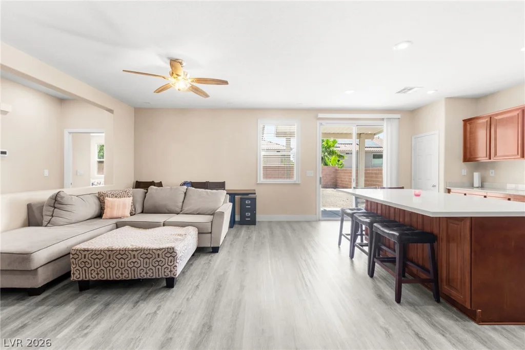 6728 Sand Swallow, North Las Vegas, NV 89084