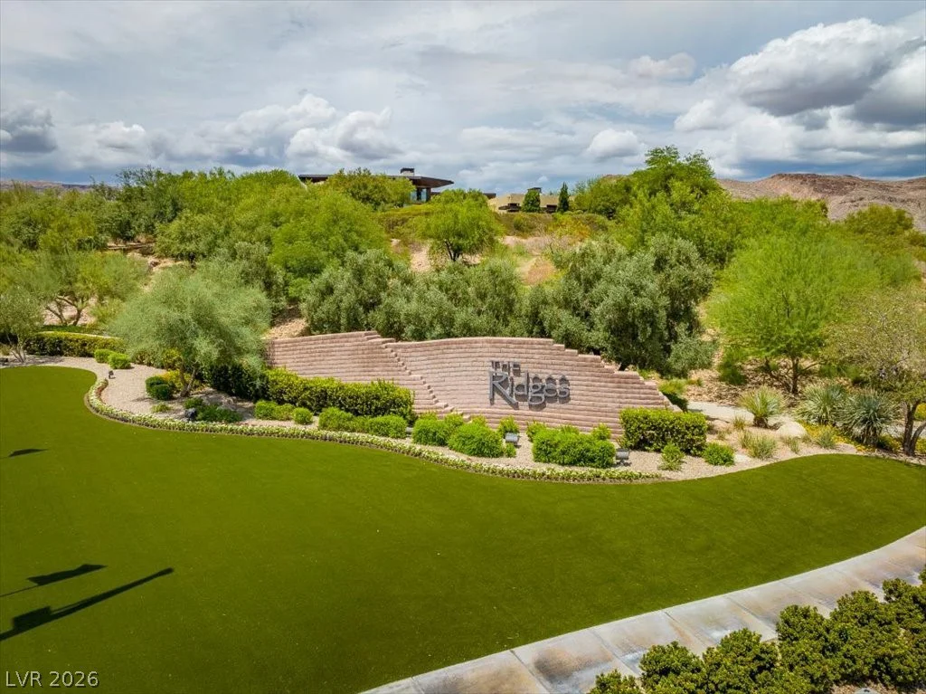 78 Pristine Glen, Las Vegas, NV 89135