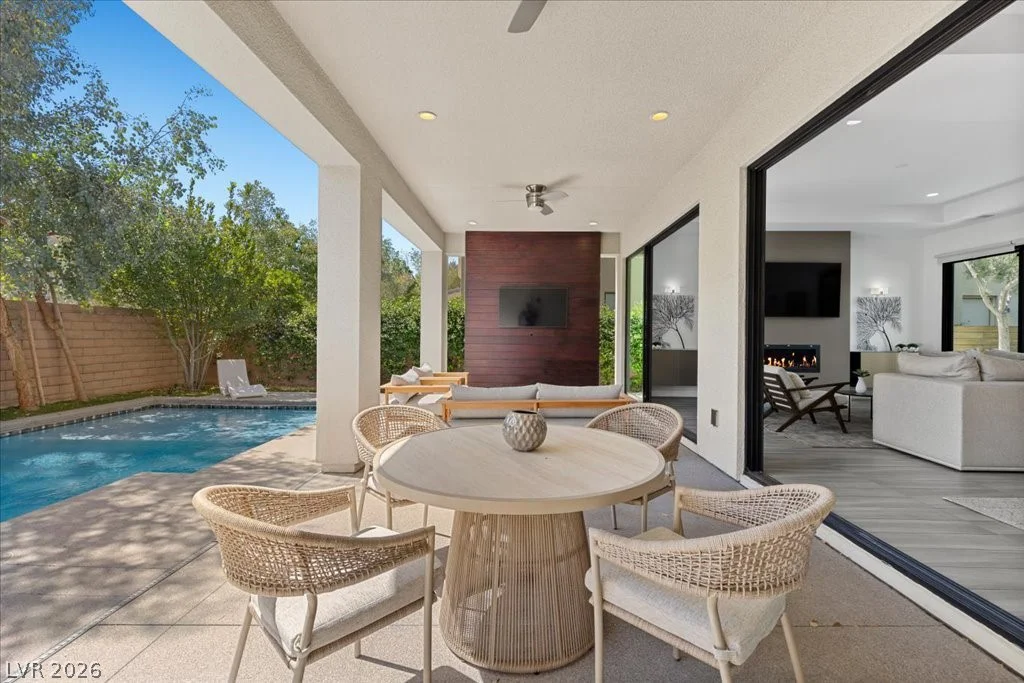 78 Pristine Glen, Las Vegas, NV 89135