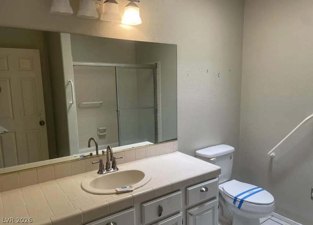 2851 Valley View, Las Vegas, NV 89102