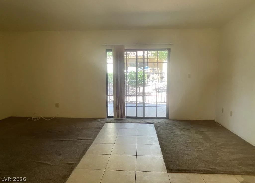 2851 Valley View, Las Vegas, NV 89102