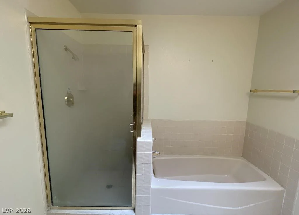 2851 Valley View, Las Vegas, NV 89102