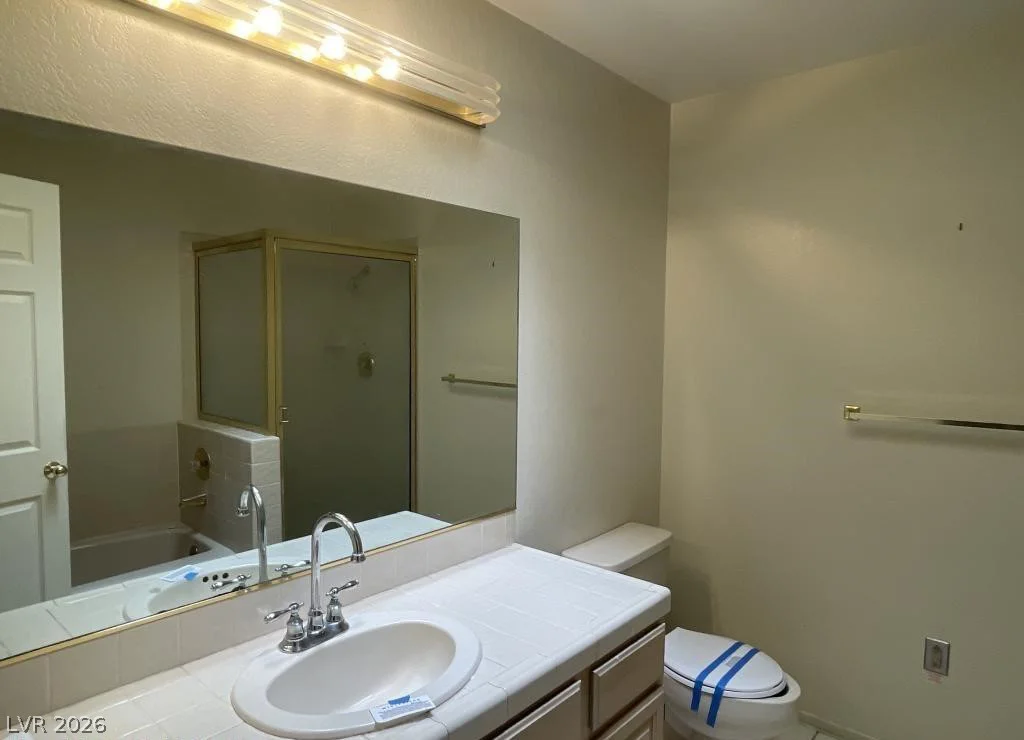 2851 Valley View, Las Vegas, NV 89102