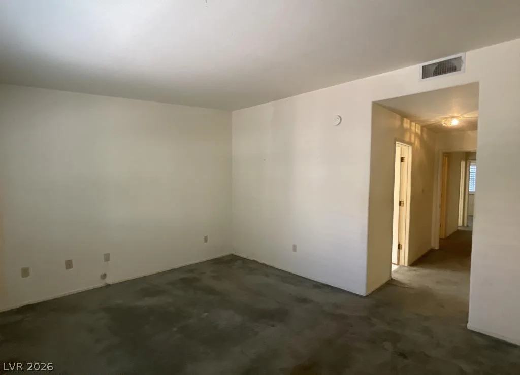 2851 Valley View, Las Vegas, NV 89102