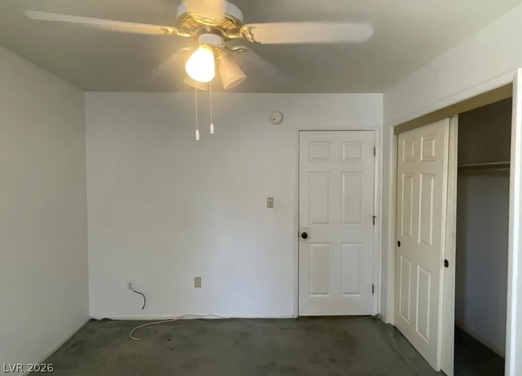 2851 Valley View, Las Vegas, NV 89102