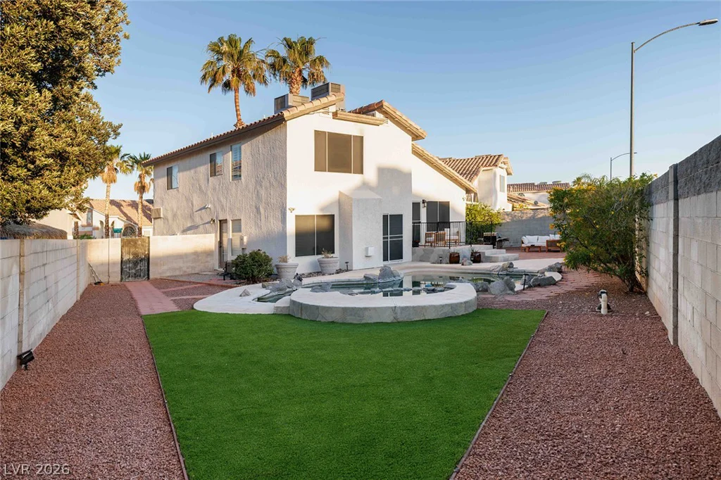 3517 Raging Bull, Las Vegas, NV 89129