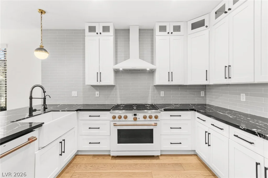 1920 Summer Palm, Las Vegas, NV 89134