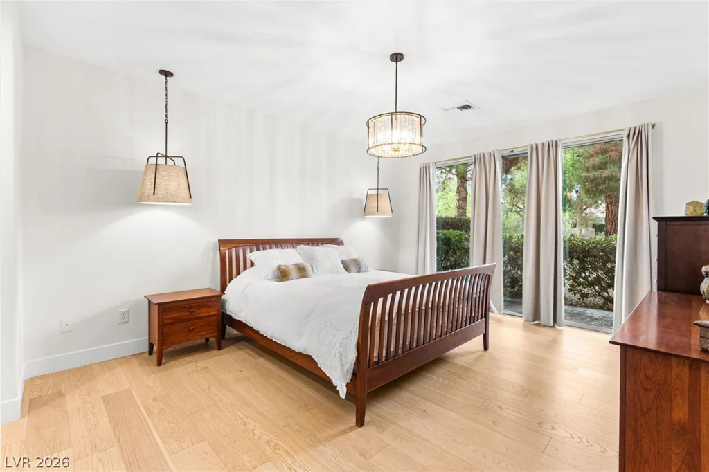 1920 Summer Palm, Las Vegas, NV 89134