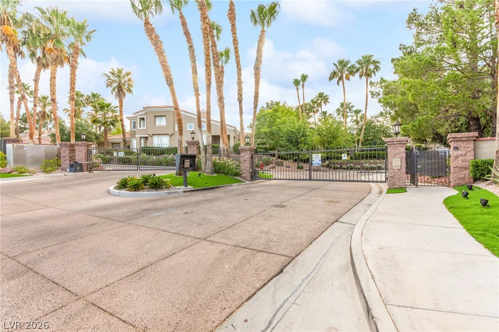 1920 Summer Palm, Las Vegas, NV 89134