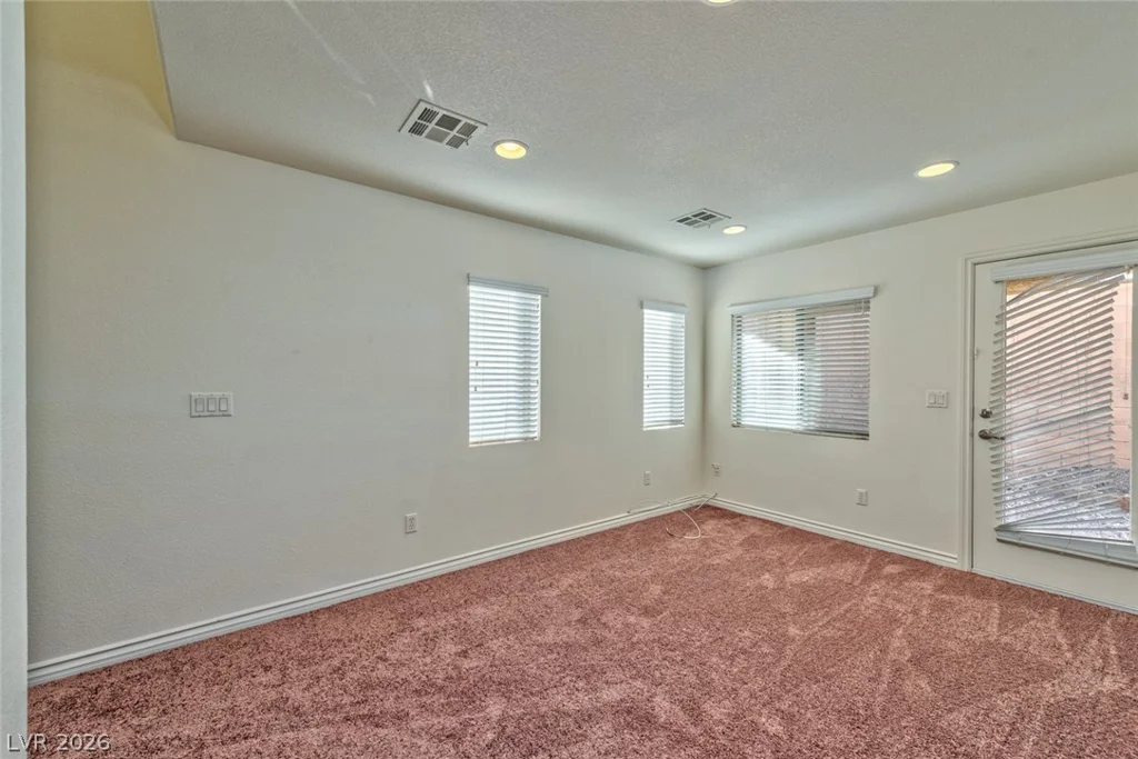 7219 Regent Pond, Las Vegas, NV 89166
