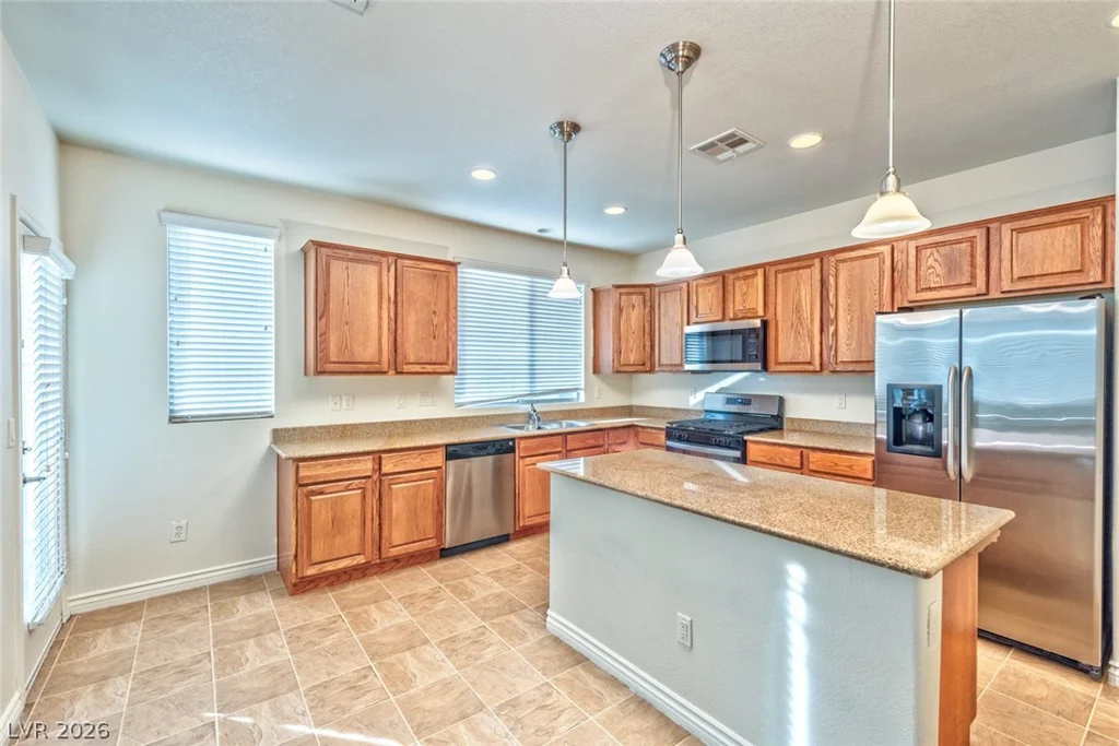 7219 Regent Pond, Las Vegas, NV 89166