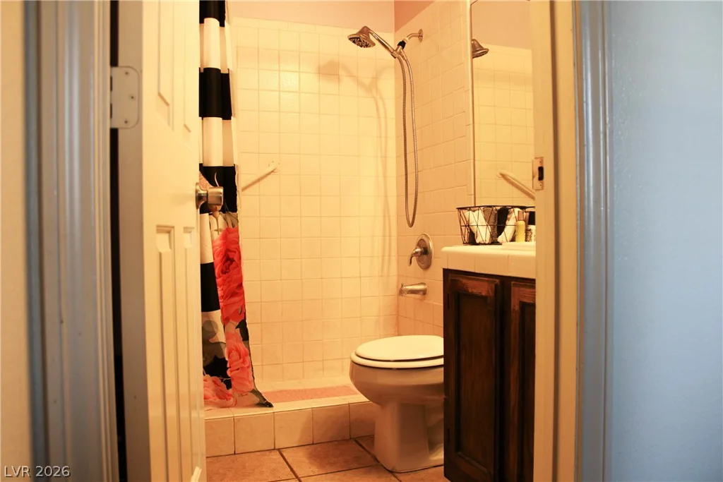 2121 Twickenham, Las Vegas, NV 89108