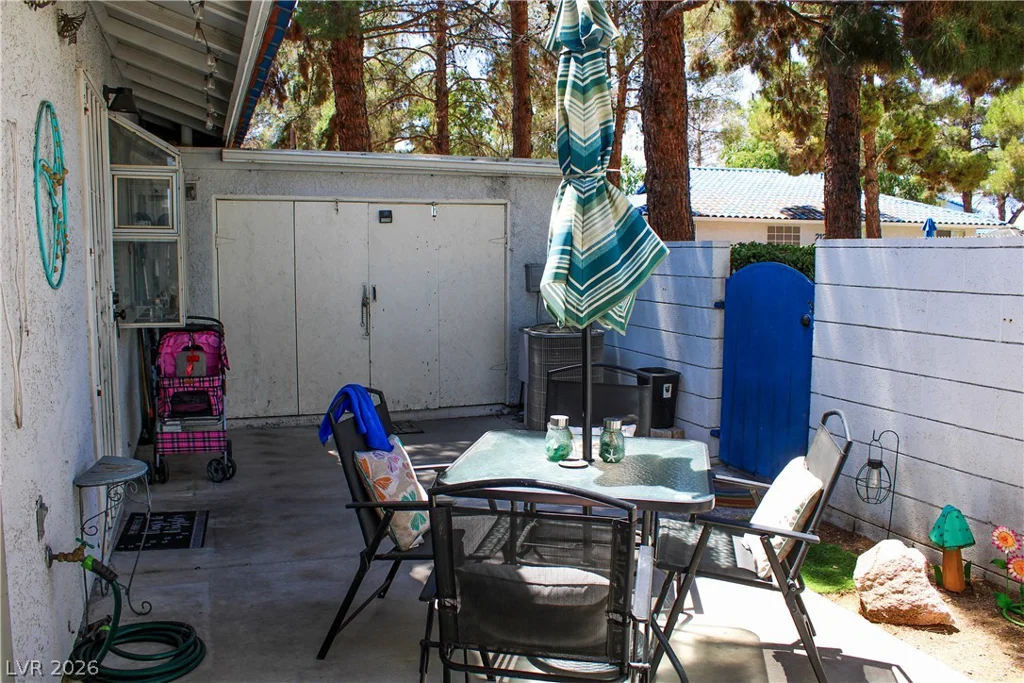 2121 Twickenham, Las Vegas, NV 89108