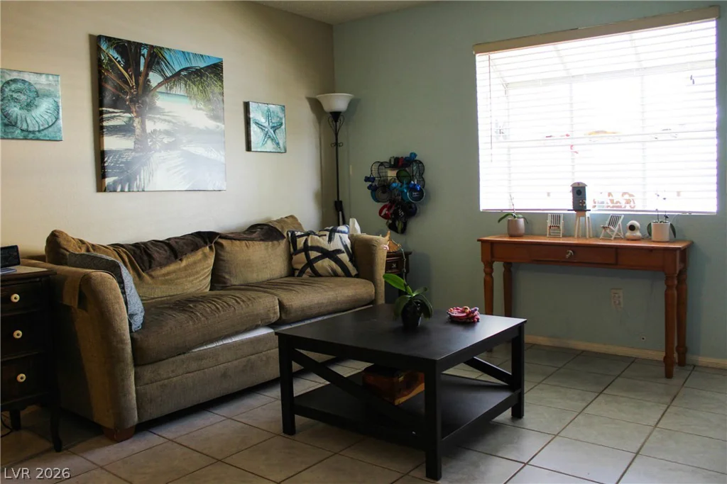 2121 Twickenham, Las Vegas, NV 89108