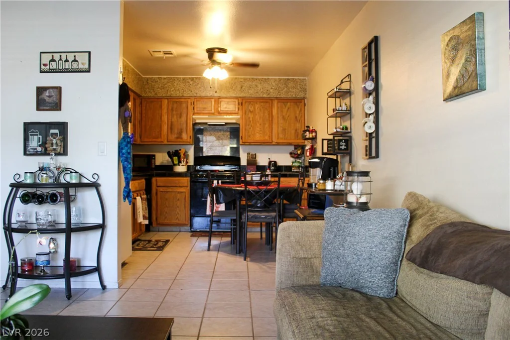 2121 Twickenham, Las Vegas, NV 89108