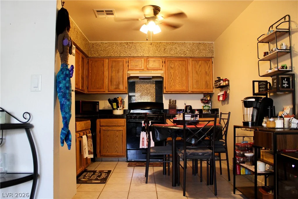 2121 Twickenham, Las Vegas, NV 89108
