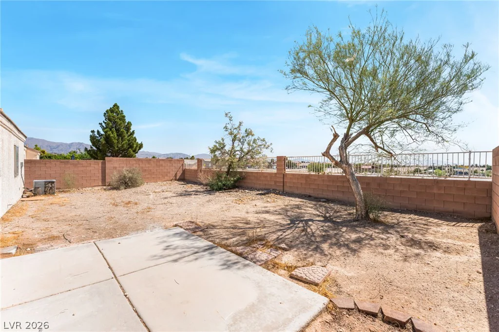 5326 Pine Bough, North Las Vegas, NV 89031