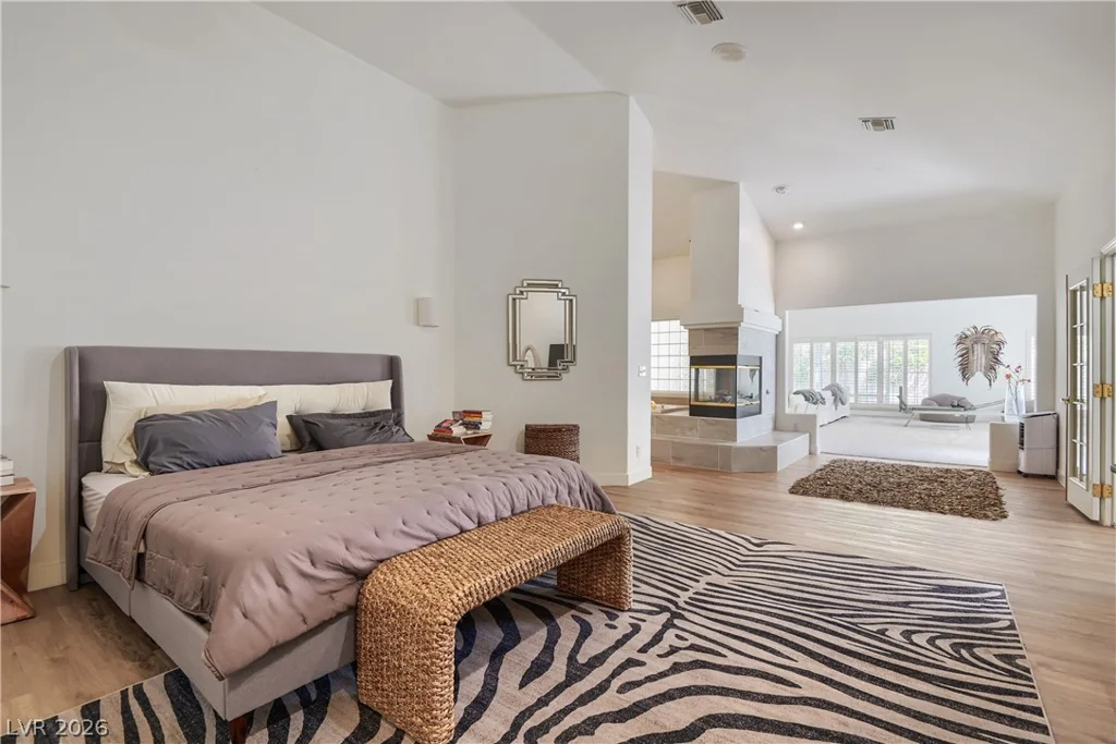 8046 Silver King, Las Vegas, NV 89129