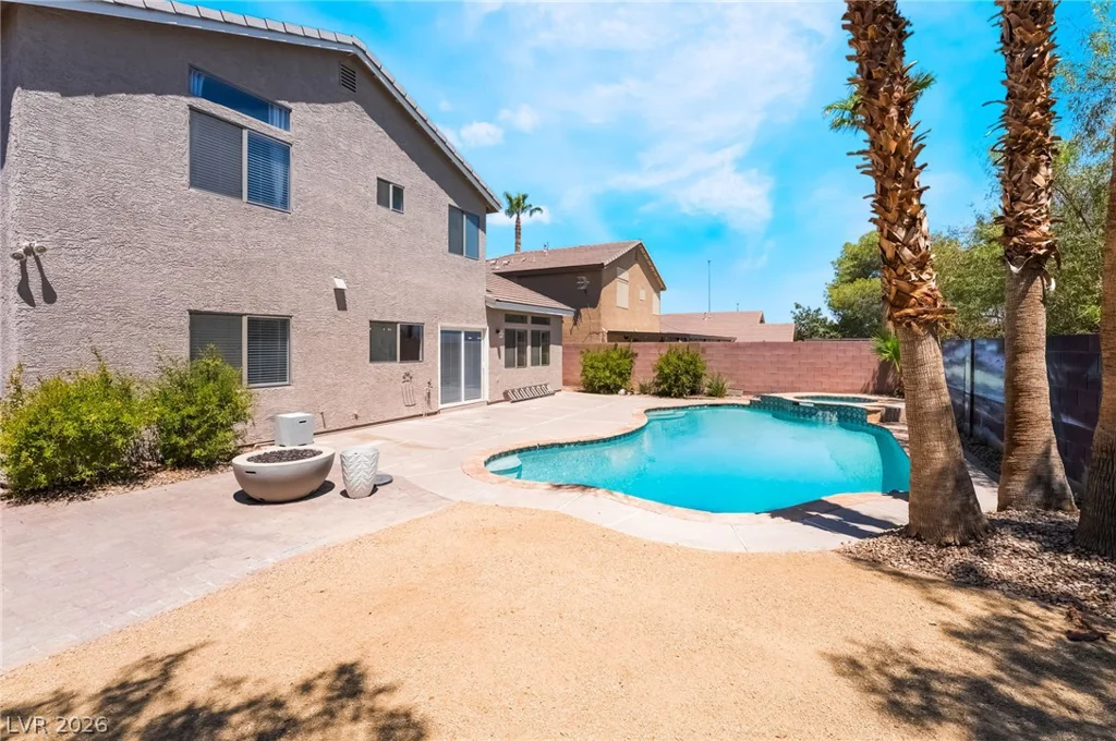 18 Amber Rock, Henderson, NV 89012