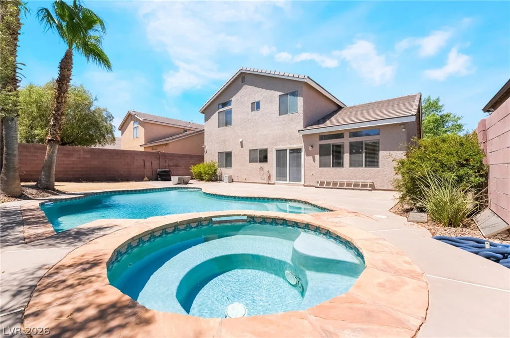 18 Amber Rock, Henderson, NV 89012