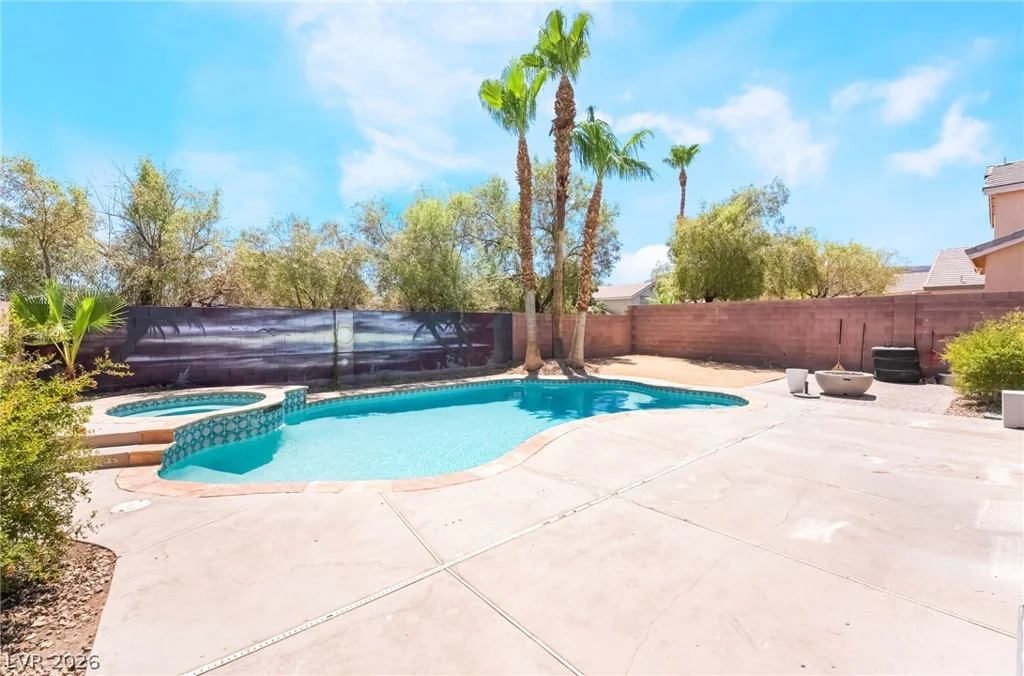 18 Amber Rock, Henderson, NV 89012