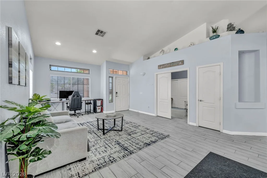 5300 Whisper Lake, Las Vegas, NV 89131