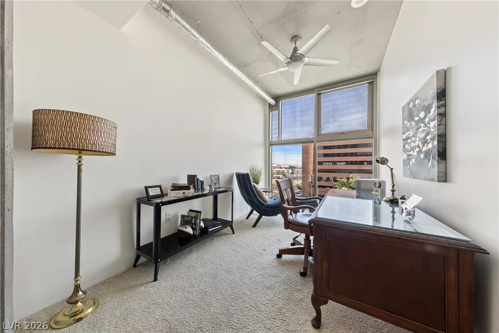 353 Bonneville, Las Vegas, NV 89101