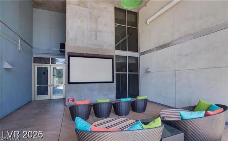 353 Bonneville, Las Vegas, NV 89101
