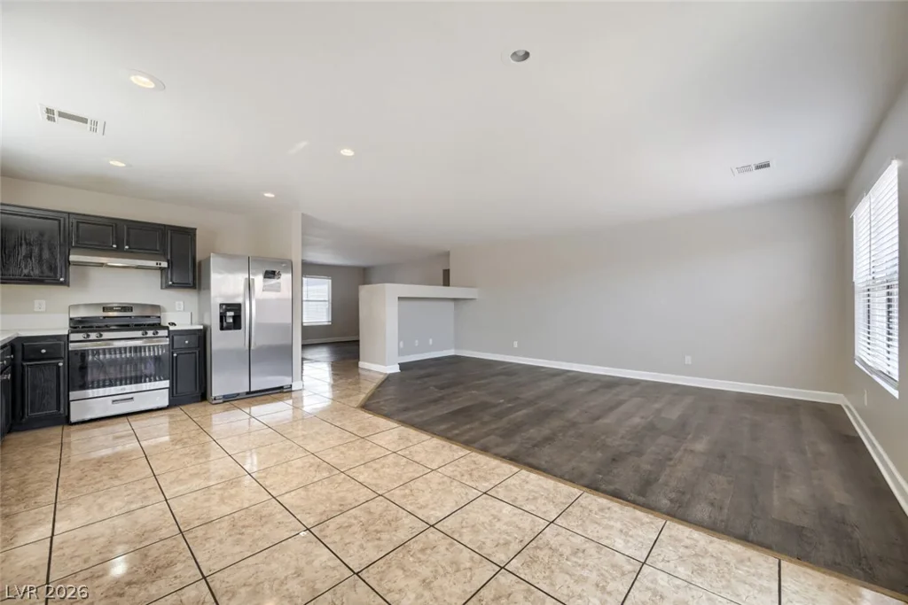 410 Foxvale, North Las Vegas, NV 89032