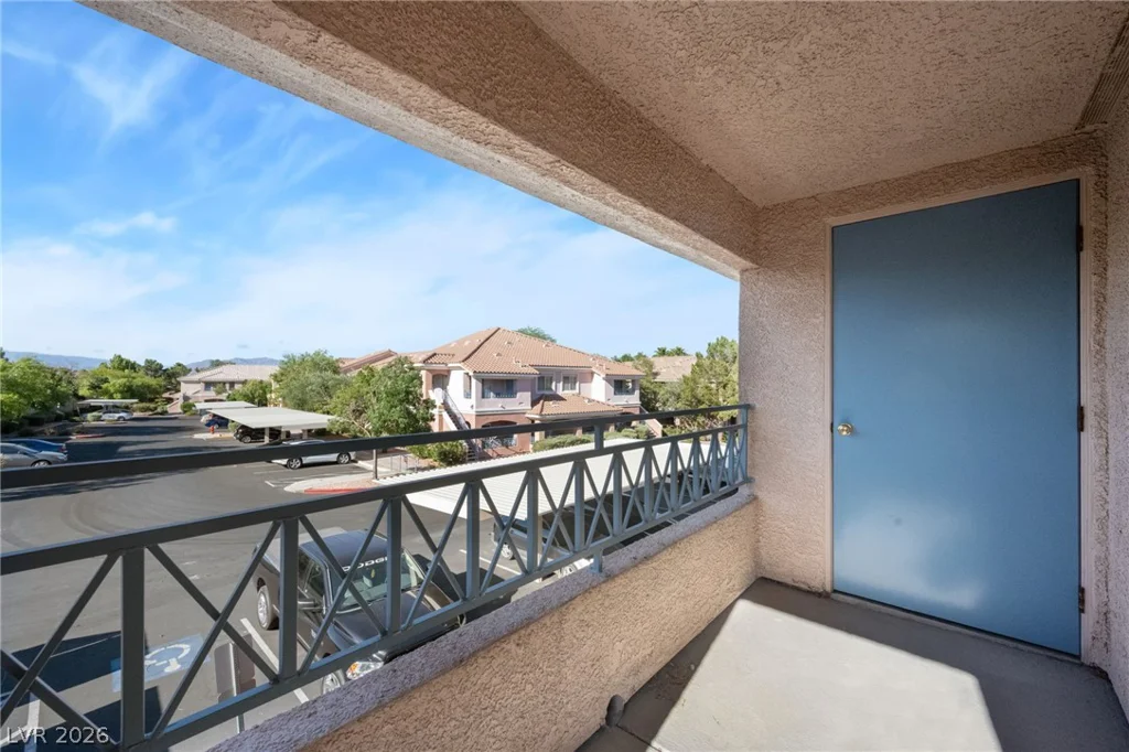 325 Amber Pine, Las Vegas, NV 89144
