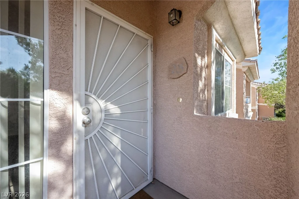 325 Amber Pine, Las Vegas, NV 89144