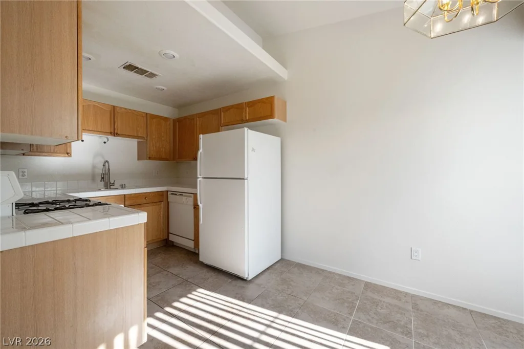 325 Amber Pine, Las Vegas, NV 89144