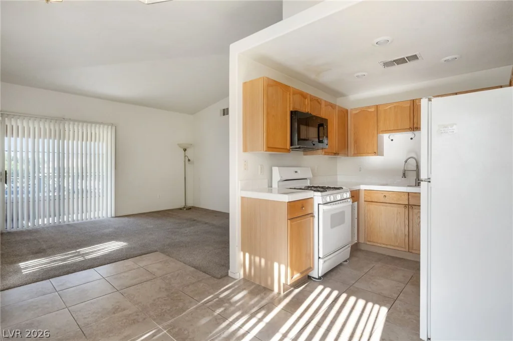 325 Amber Pine, Las Vegas, NV 89144