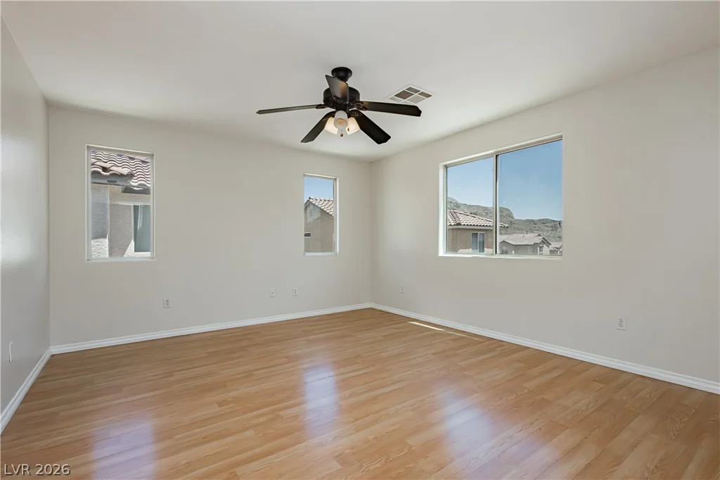 3921 Bayamon, Las Vegas, NV 89129