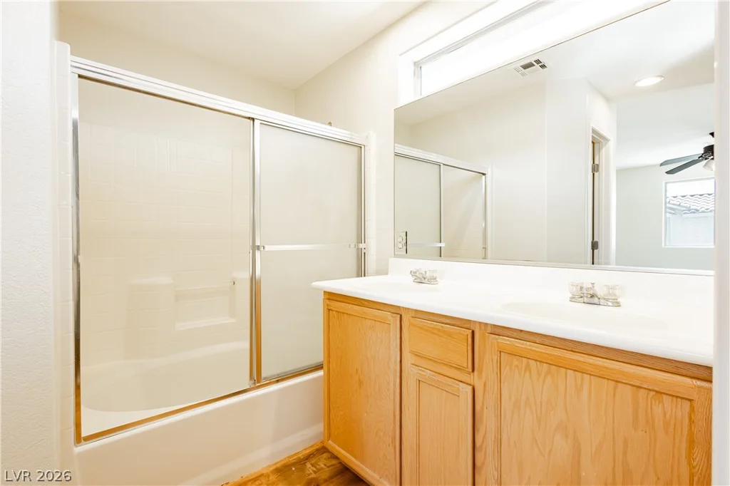 3921 Bayamon, Las Vegas, NV 89129