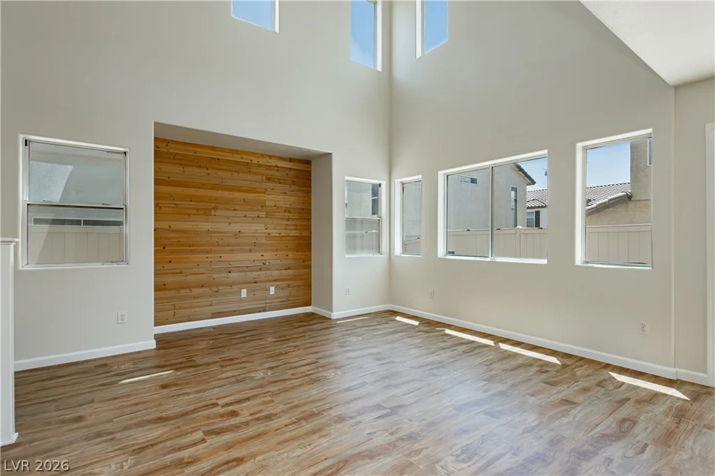 3921 Bayamon, Las Vegas, NV 89129