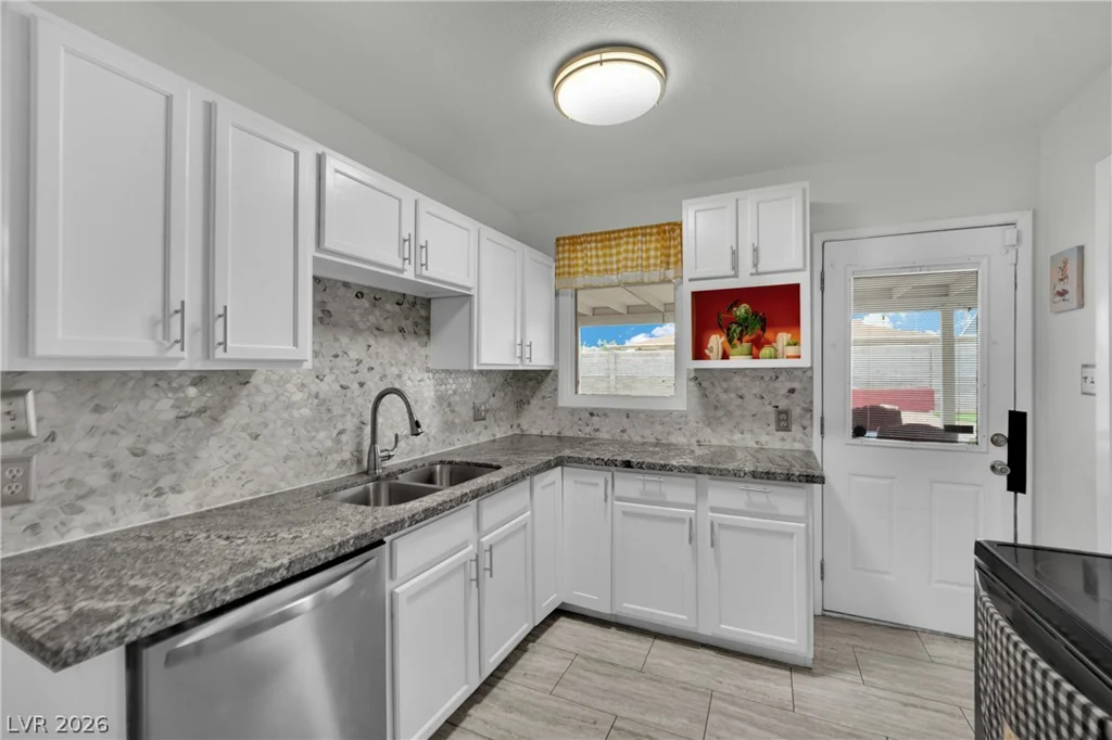 1932 Hassett, Las Vegas, NV 89104