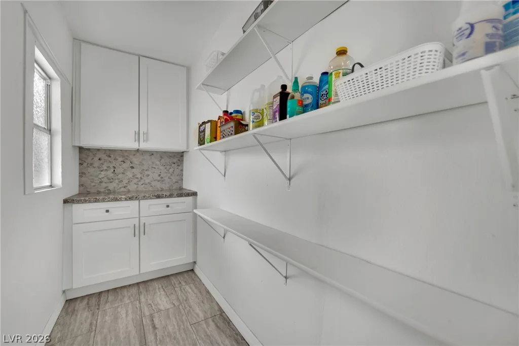 1932 Hassett, Las Vegas, NV 89104