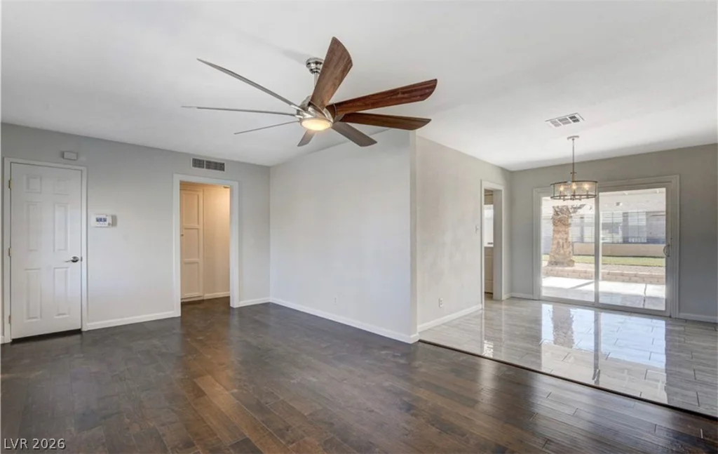 1932 Hassett, Las Vegas, NV 89104
