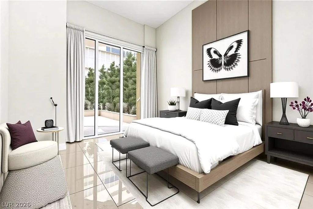 2877 Paradise, Las Vegas, NV 89109
