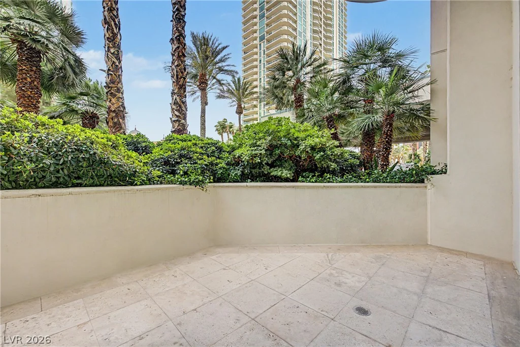 2877 Paradise, Las Vegas, NV 89109