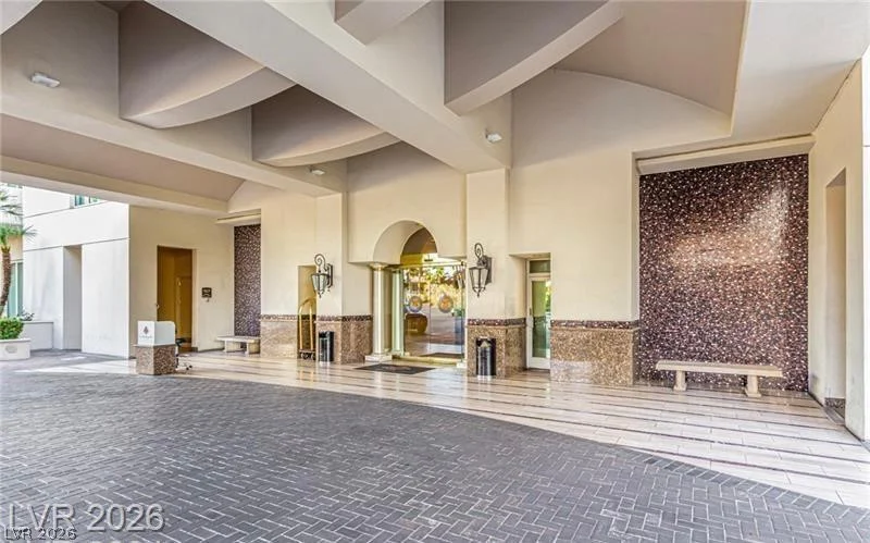 2877 Paradise, Las Vegas, NV 89109