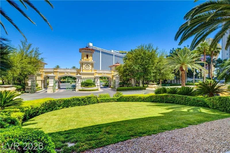 2877 Paradise, Las Vegas, NV 89109