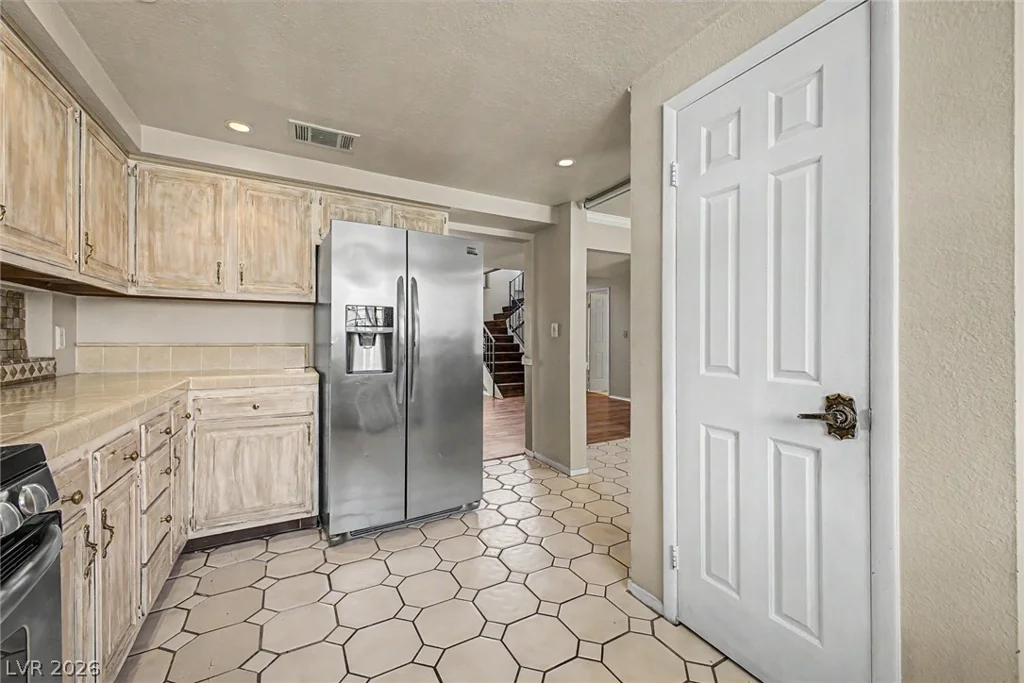 3979 Salisbury, Las Vegas, NV 89121