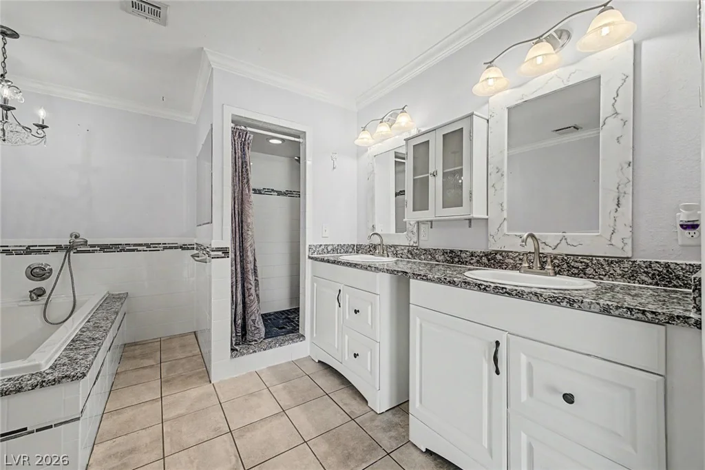 3979 Salisbury, Las Vegas, NV 89121