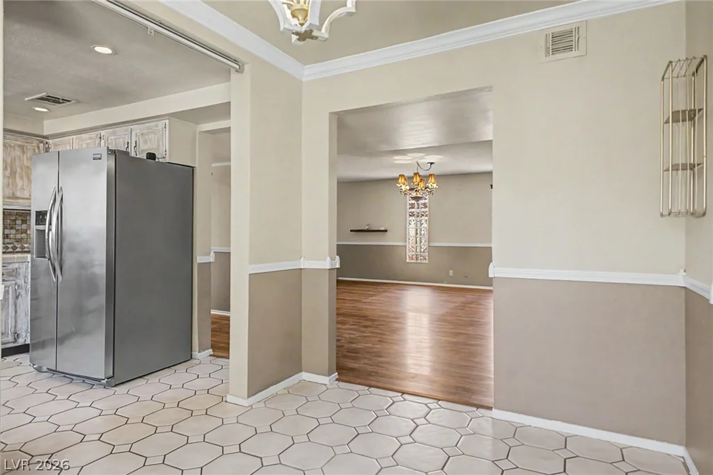 3979 Salisbury, Las Vegas, NV 89121