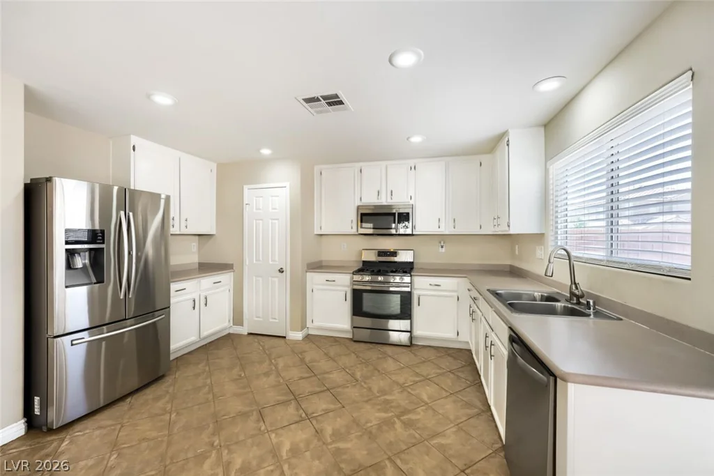 102 Masserta, Las Vegas, NV 89183