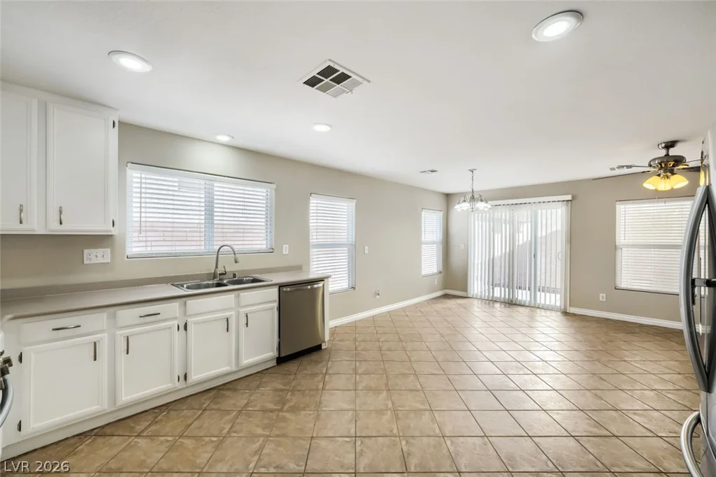 102 Masserta, Las Vegas, NV 89183
